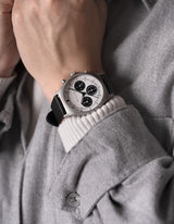 黑色太陽能手錶