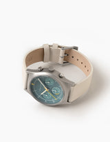 米白色太陽能手錶